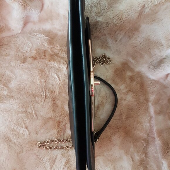 COACH $328 Madison iPad Tablet Crossbody AUTHENTIC COACH COLLECTION ON POSHMARK! - Picture 5 of 9